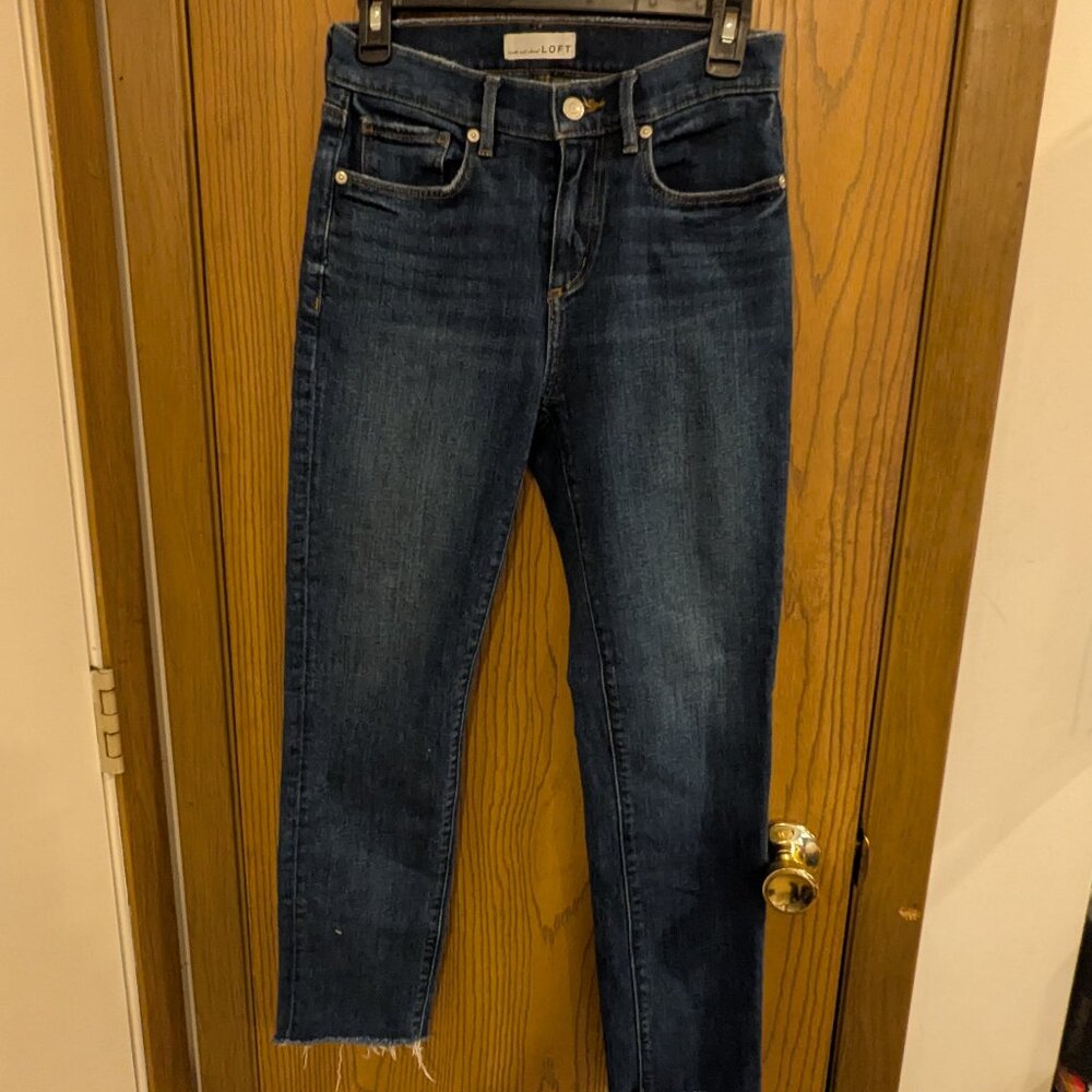 LOFT Comfort Stretch Distressed Hem Classic Blue Jeans- SIze 25/0